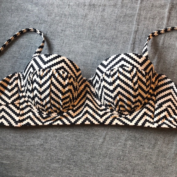 Other - NEVER WORN bikini top Other - NEVER WORN bikini top